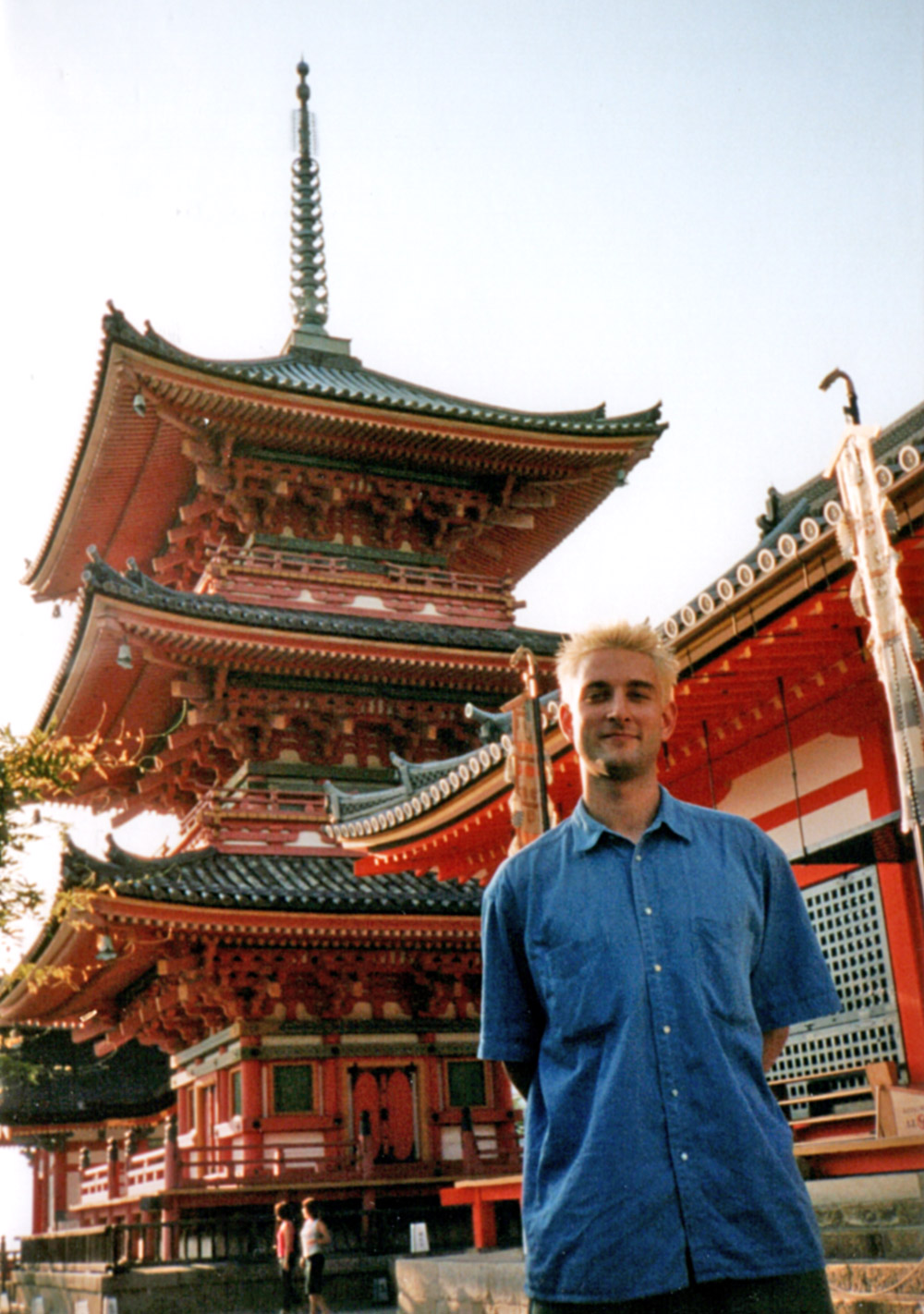 04glow-japan-dannypark